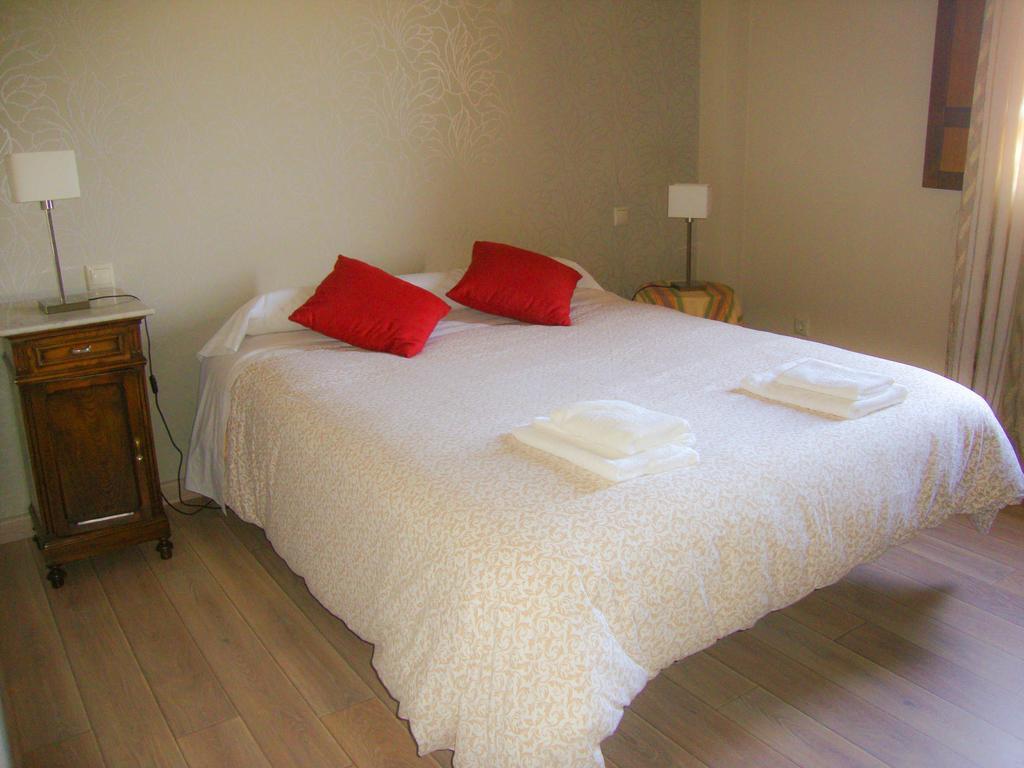 Apartamentos Fandin Ribadeo Kamer foto